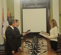 8 January 2014 The judge takes the oath of office before the National Assembly Speaker